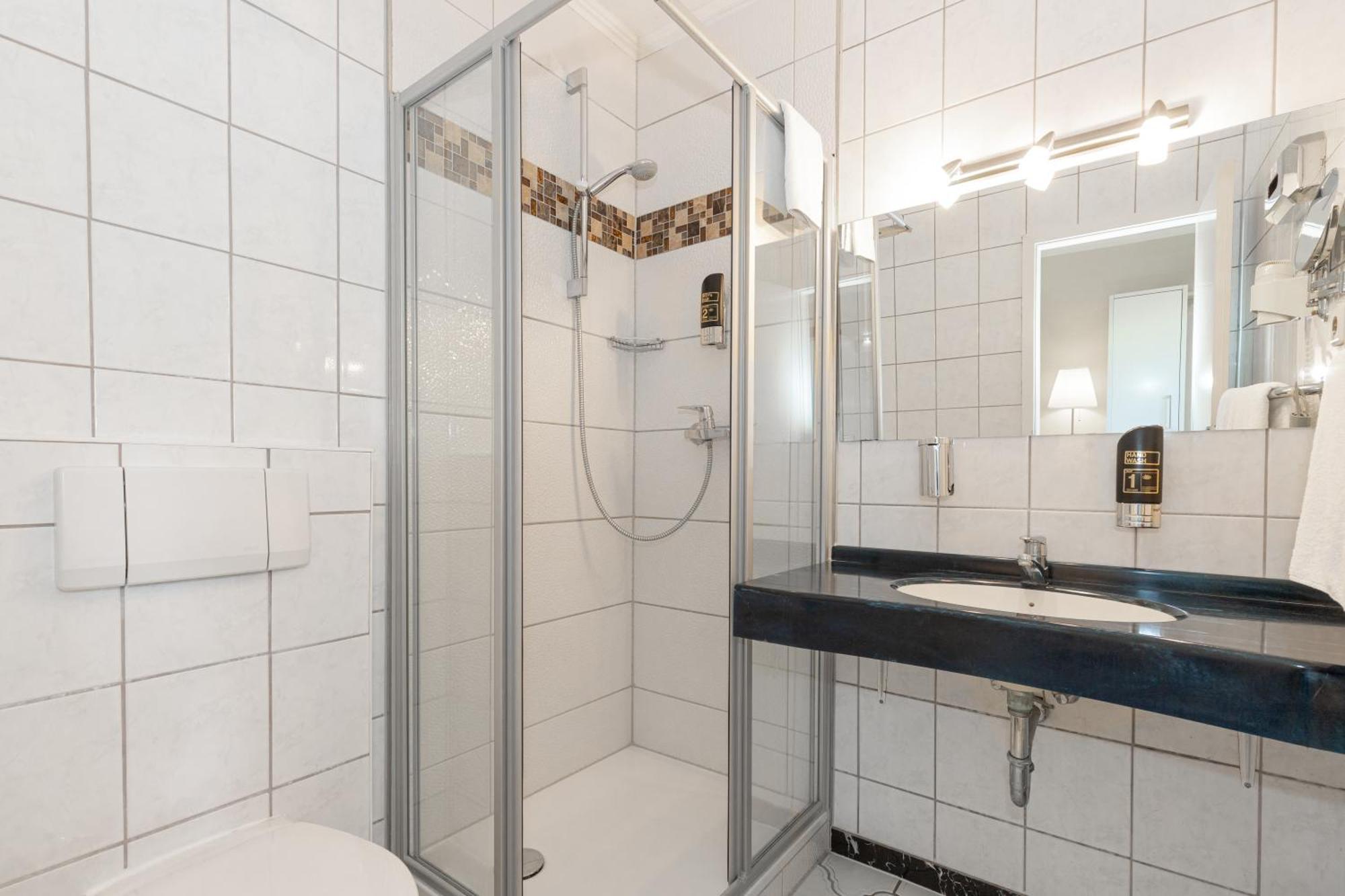 Hotel Klaus Stoertebeker Ralswiek Dış mekan fotoğraf